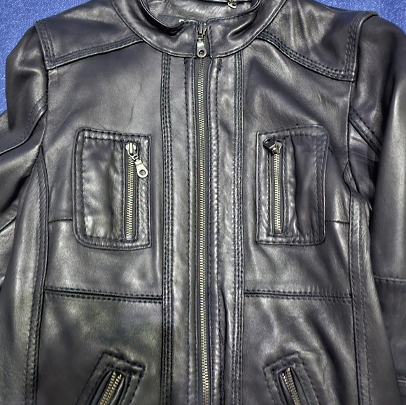 DKNY Size MLeather jacket - Picture 3 of 7